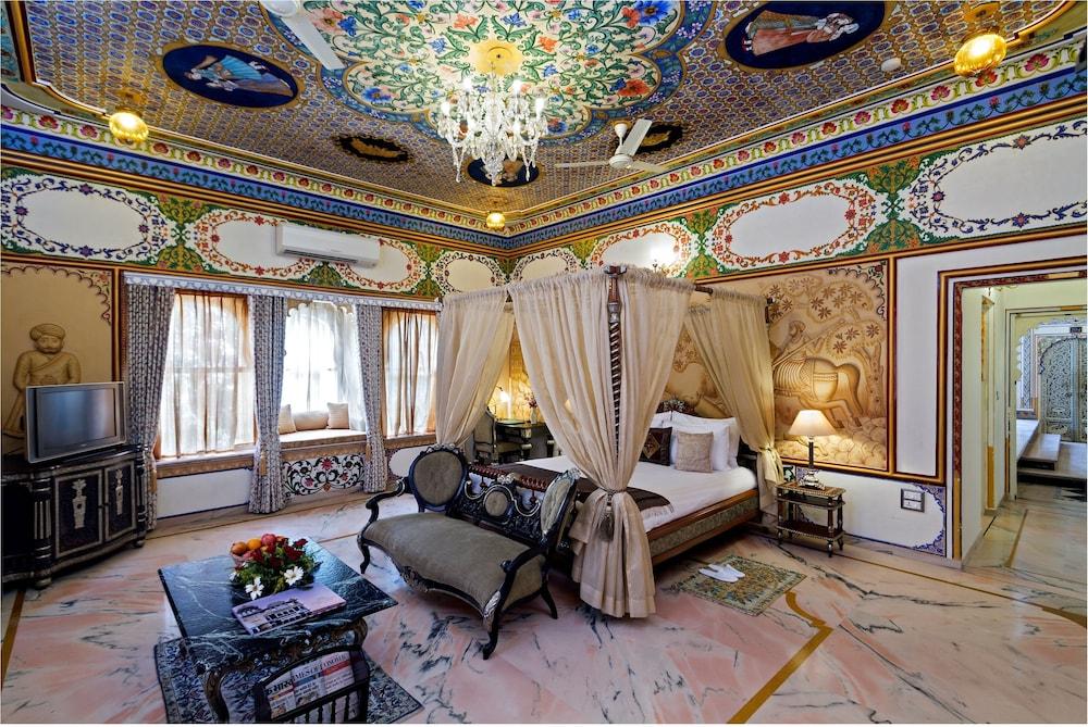 Chunda Palace Udaipur Exterior foto