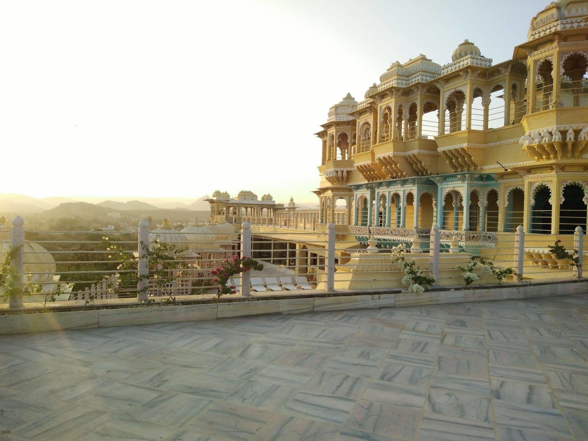 Chunda Palace Udaipur Exterior foto