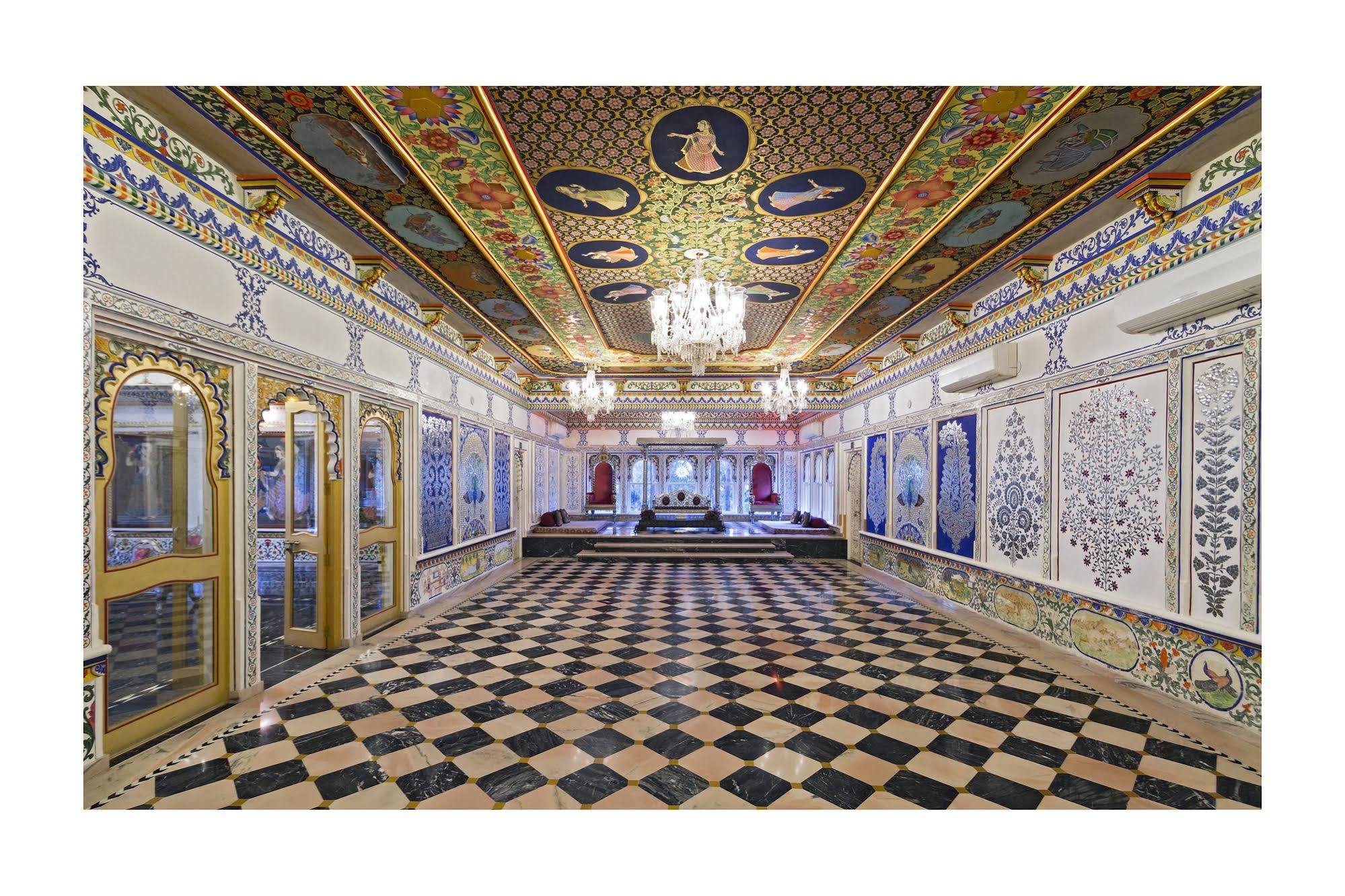 Chunda Palace Udaipur Exterior foto